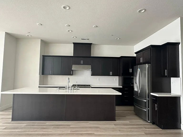 2918 Turner Ave — Photo 38