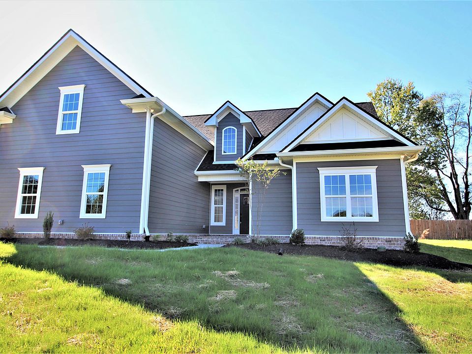 1st image of 510 Castle Heights Ave