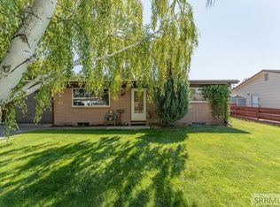 328 Melrose Dr, Idaho Falls, ID 83401