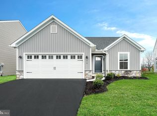 946 W North St #60, Carlisle, PA 17013