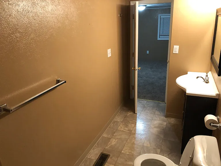 209 Pintler St — Photo 13