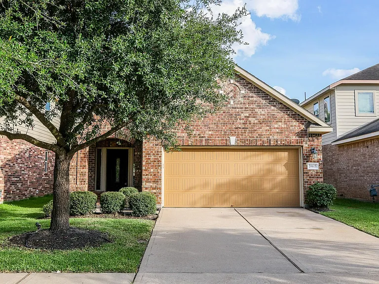 20615 Summer Retreat Ln — Photo 2