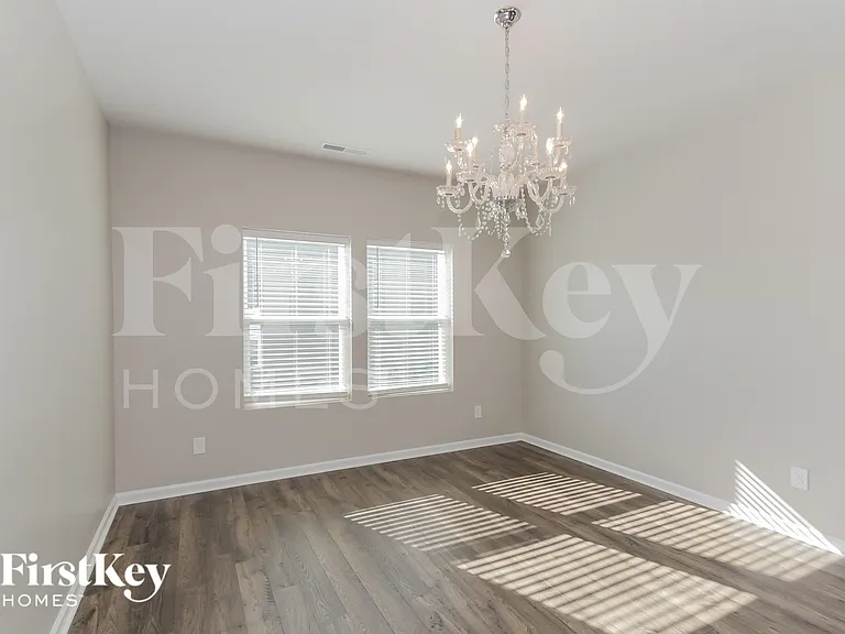 7798 Creek Park Dr — Photo 6
