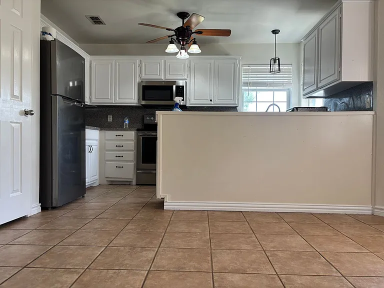 3802 Notre Dame Cir — Photo 5