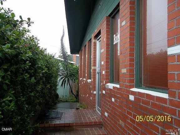 4th image of 501 E Walnut Street