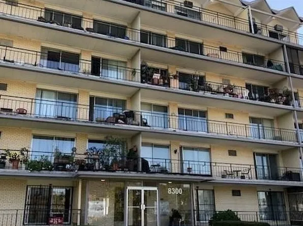 8300 W Jefferson Ave #101, Detroit, MI 48209