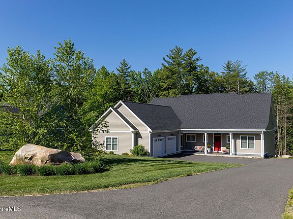 2nd image of 7 Thrushwood Ln