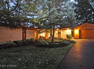 1801 Hillcrest Dr, Dundee, IL 60118