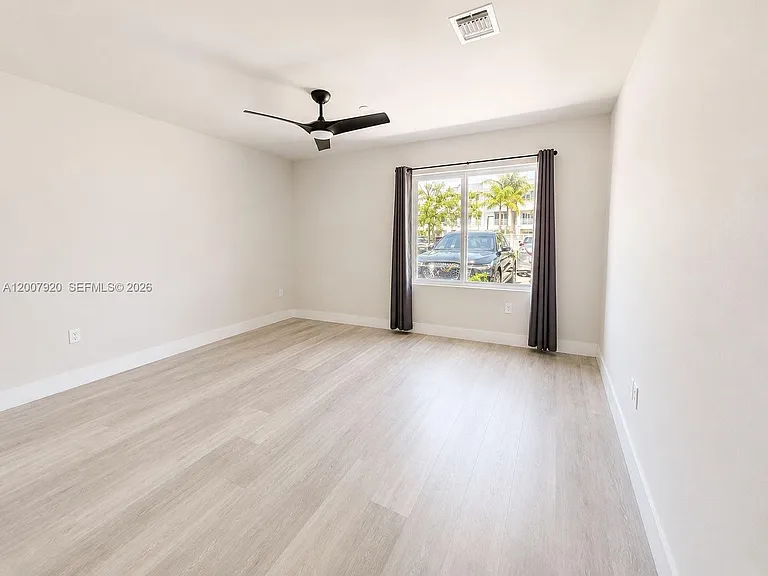 2505 NE 193rd St #4112 — Photo 17