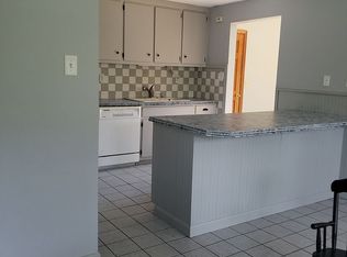 85 Highland Ave, Portsmouth, RI 02871