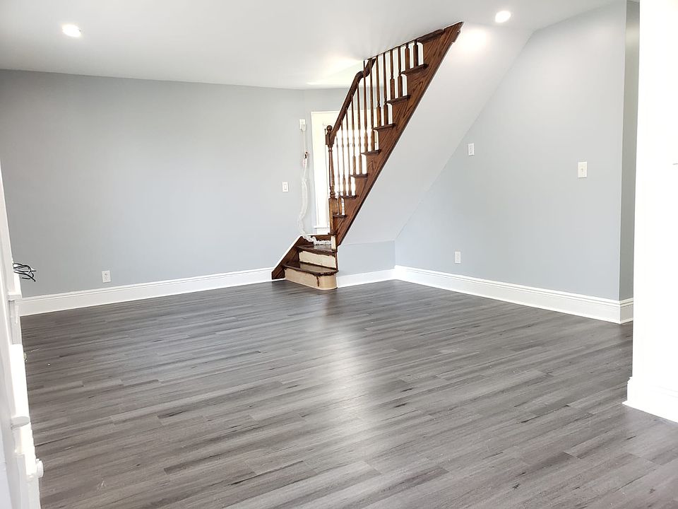 Living/Dining area