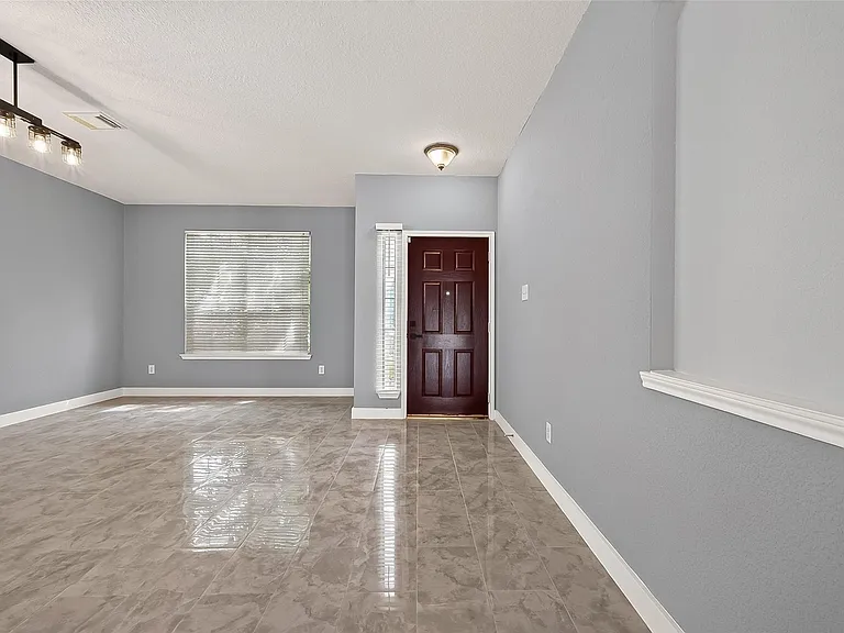 9526 Heflin Colony Dr — Photo 3