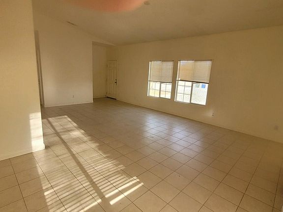 4th image of 14892 Maribelle Dr