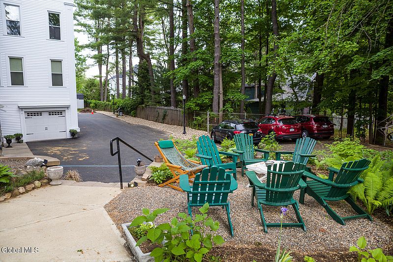 4th image of 45 Greenfield Avenue Apt 12