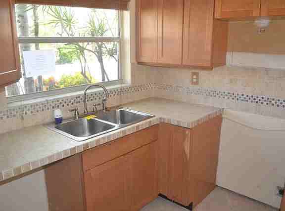 2nd image of 450 SE 7th St APT 236
