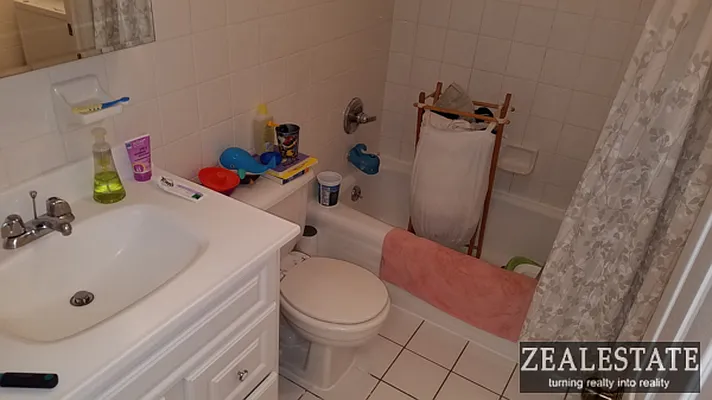 Rented by ZealEstate Group Inc | media 43