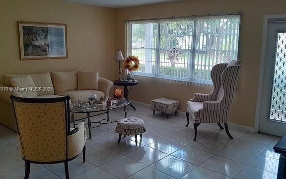 4th image of 1087 Harwood #1087-F