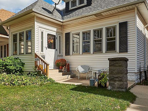 3rd image of 4504 N Bartlett Ave