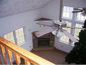 4th image of 3 Renee Ct