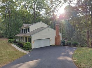 325 Sandy Ridge Rd, Fredericksburg, VA 22405