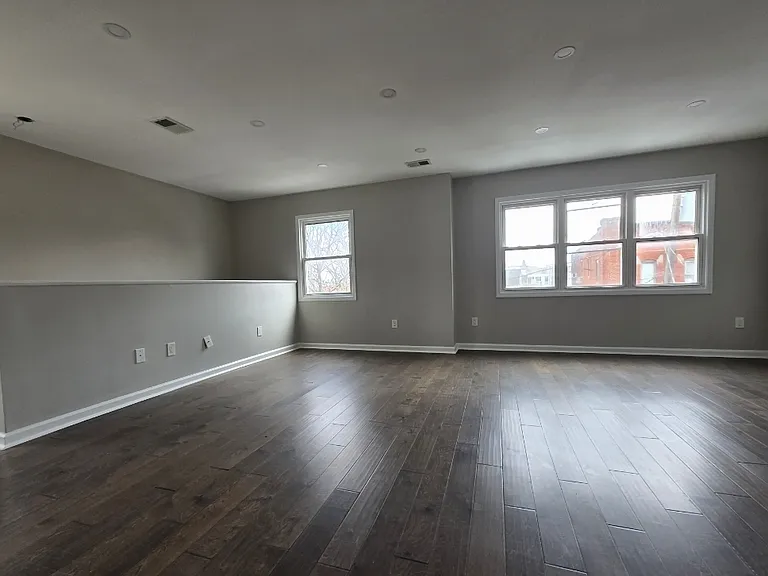 7-9 Hudson St #2 — Photo 2