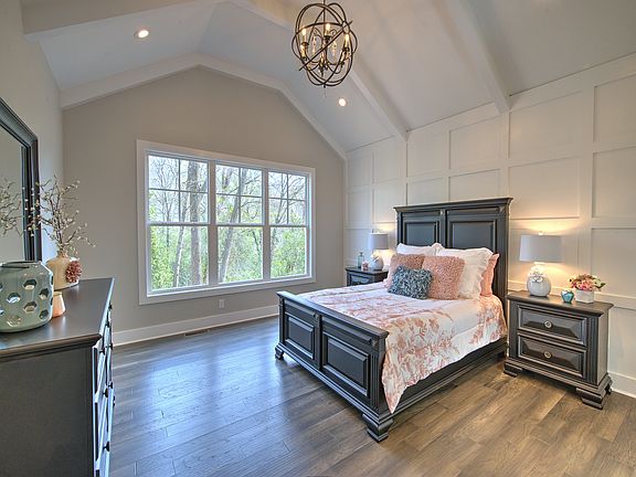 5th image of 206 E Augusta Pl