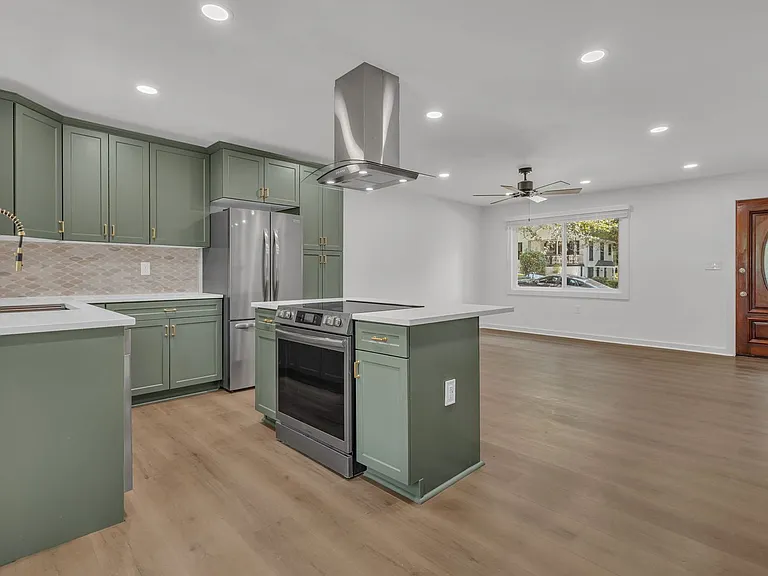 1148 Lookout Ave NW — Photo 11