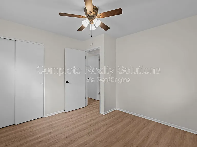 560 Bardot Dr — Photo 20