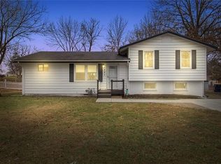7502 N Avalon St, Kansas City, MO 64152