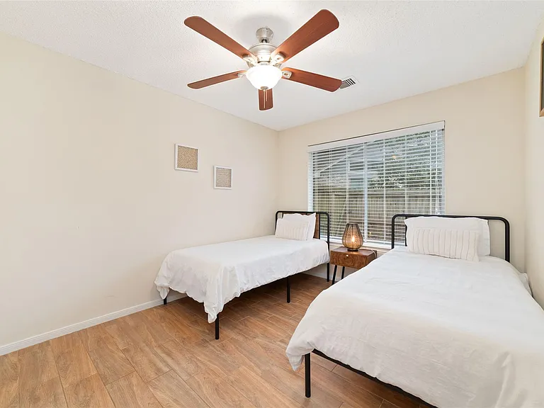 36 N Rain Forest Ct — Photo 19