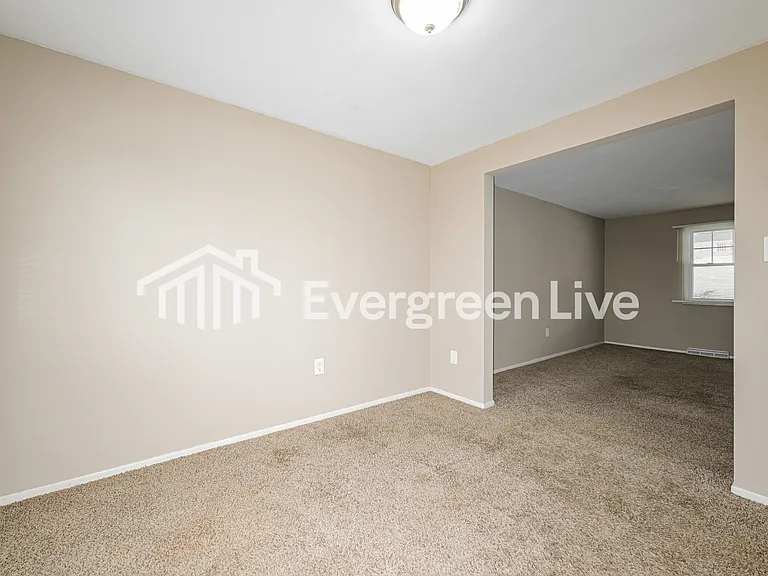 1022 Taylor St — Photo 8