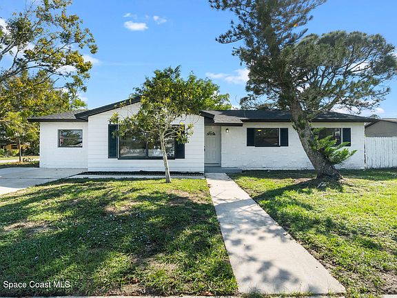 2nd image of 1121 Coronado Dr