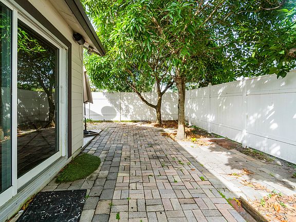 5th image of 4193 Willowood Lane