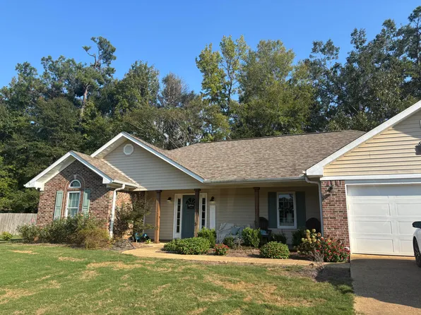 183 Cottonwood Cv, Pontotoc, MS 38863