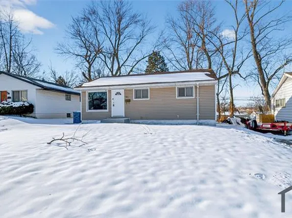 146 Grampian Rd, Saint Louis, MO 63137