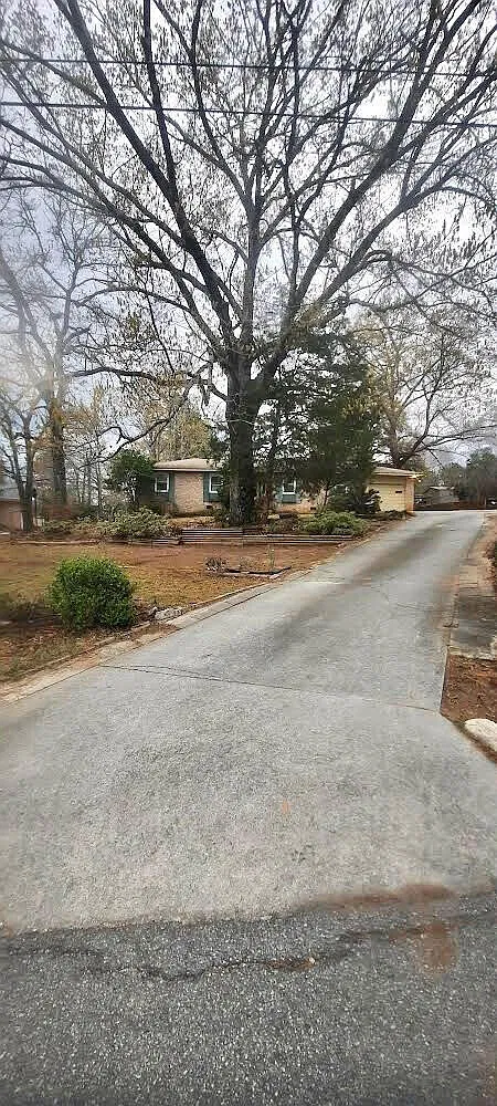 3 bed, 2.0 bath, 1351 sqft, $1,650 — Photo 4