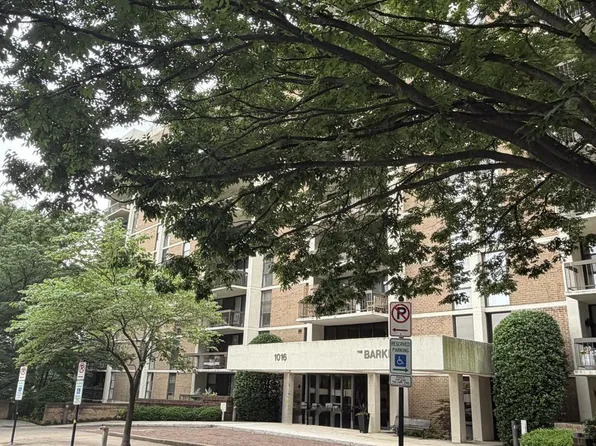 1016 S Wayne St APT 1007, Arlington, VA 22204