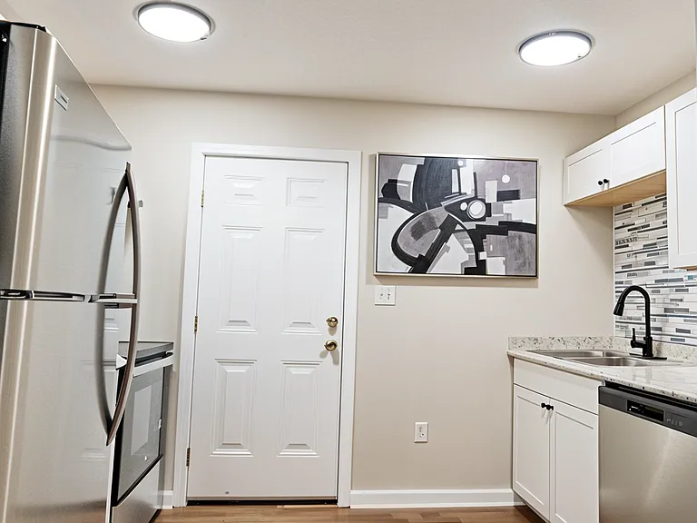 5883 Lone Oak Dr SW #110 — Photo 7
