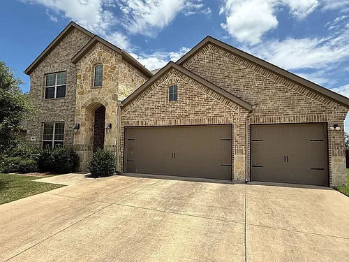 276 Goliad Trl Photo 1