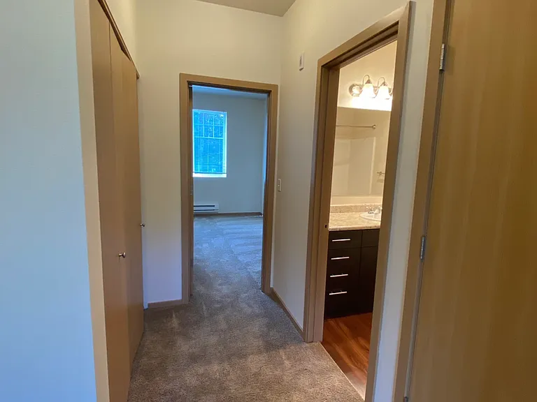 The Sinclair Apartments — Photo 41
