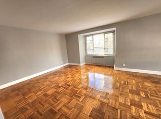 194-40 64th Ave #C, Fresh Meadows, NY 11365