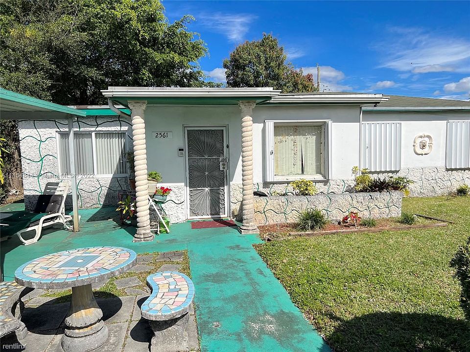1st image of 2561 NW 152nd St