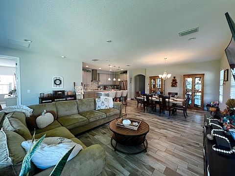 2nd image of 5619 Limelight Dr
