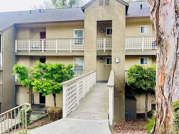 2nd image of 665 Dartmore Ln APT 255