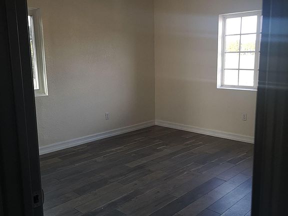 5th image of 3106 Winter St