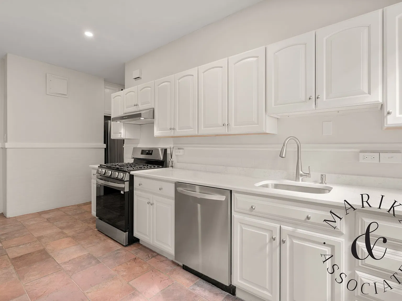 67 Green St — Photo 3