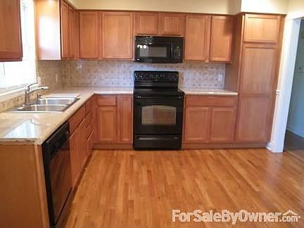 Kitchen
						:
						Remodeled kitchen. Dishwasher, Microwave, Oven, and Disposal Included. New!