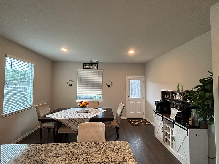14031 Chinook Dr — Photo 6