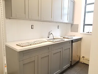 Rented by ZealEstate Group Inc