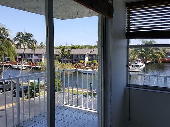 3rd image of 16565 NE 26th Ave APT 3G